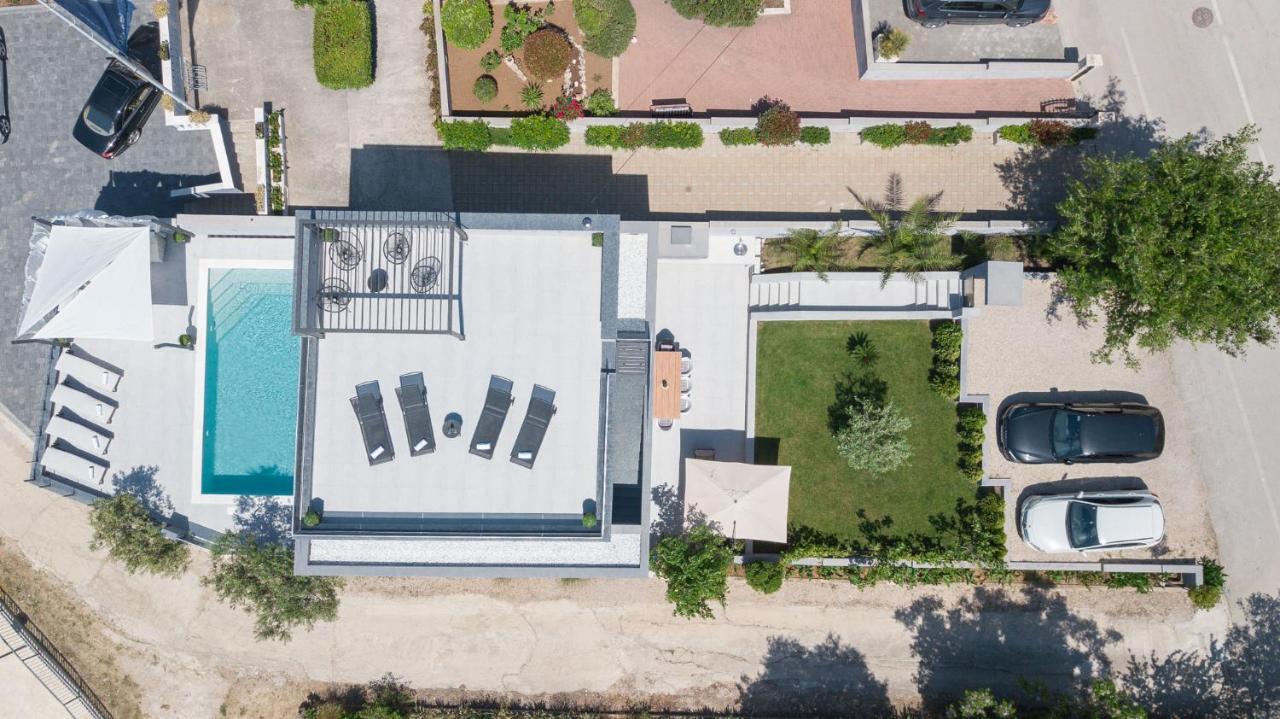 Villa Gray Tribalj Buitenkant foto